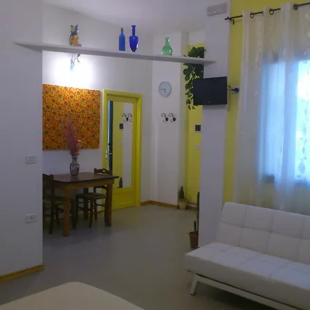 Monolocale Anna Apartment *